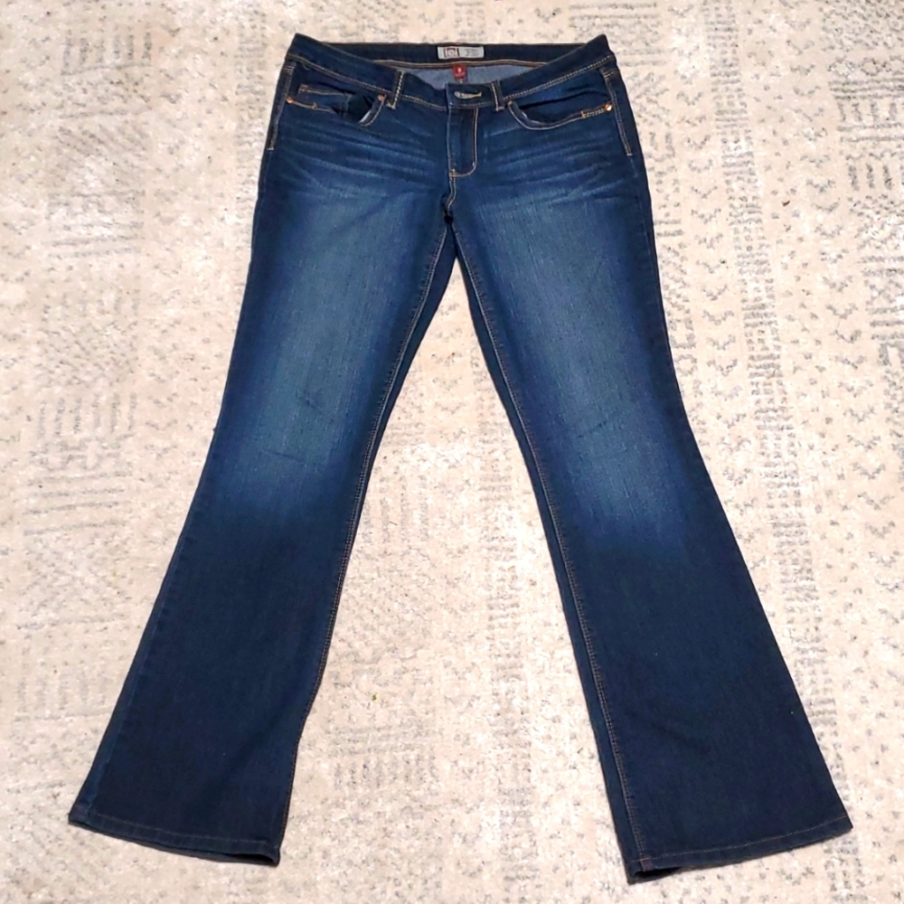 Lei Ashley low rise slim boot jeans